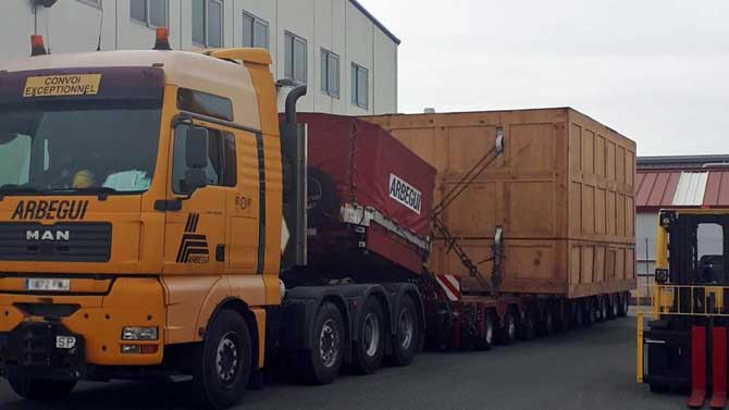 Llegada de prensas para estampación a Vicolozano.