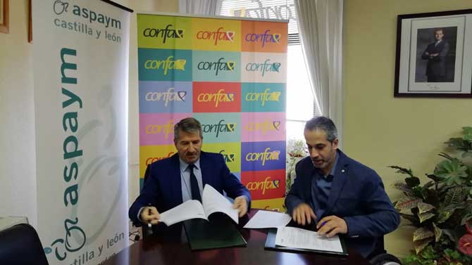 Firma de un convenio entre Confae y Aspaym.