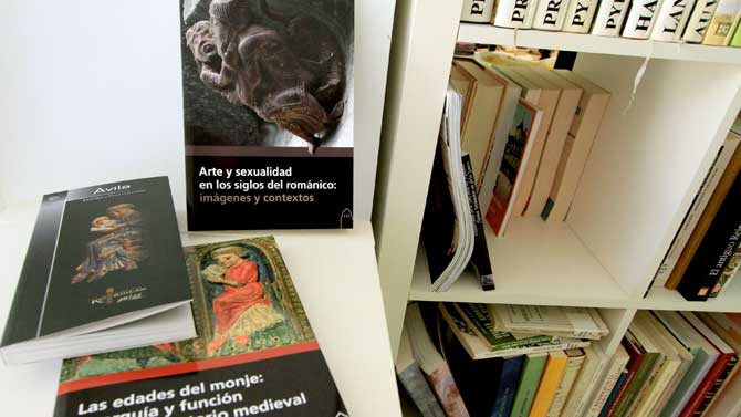 Libro del románico dedicado a Ávila.