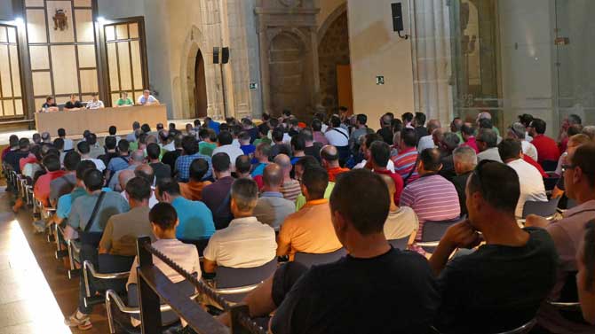 Imagen de archivo de una asamblea de trabajadores de Nissan.