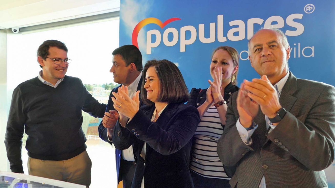 Malueco con los candidatos del PP de Ávila.