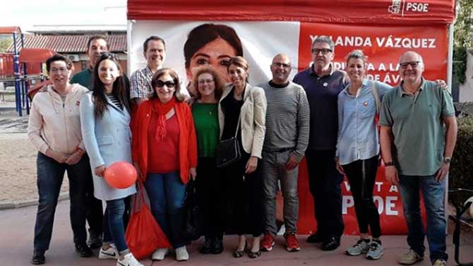 Los candidatos socialistas, de campaña.