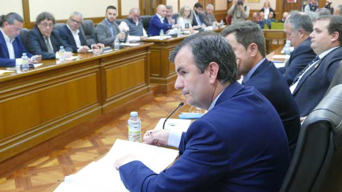 Plenp en la Diputación de Ávila.