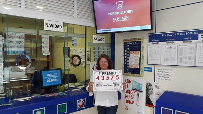 Mercedes Cortázar en la administración 1 de Candeleda.