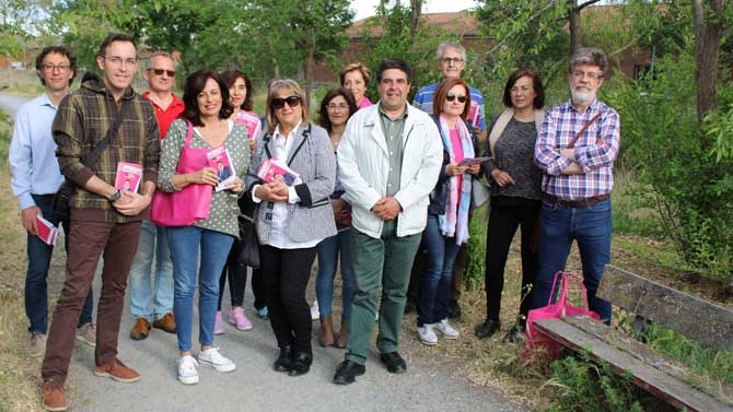 Candidatos de UPyD en el parque del Soto.