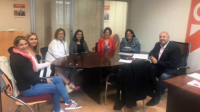 Carlos López con la Asociación Las Hervencias.