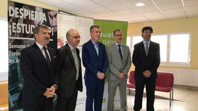 Encuentro Dualiza dedicado a analizar los estudios de FP.