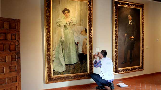 Instalación de sensores en la colección Caprotti en el Palacio de Superunda.