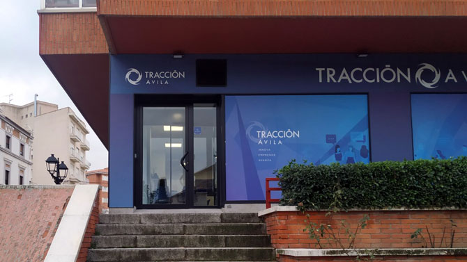 Oficina de Tracci&oacute;n &Aacute;vila.