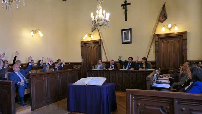 Imagen de archivo de un pleno municipal.