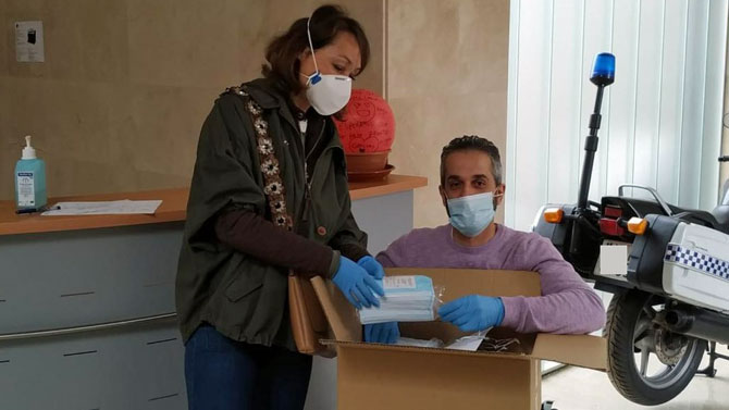 Entrega de material de Aspaym.