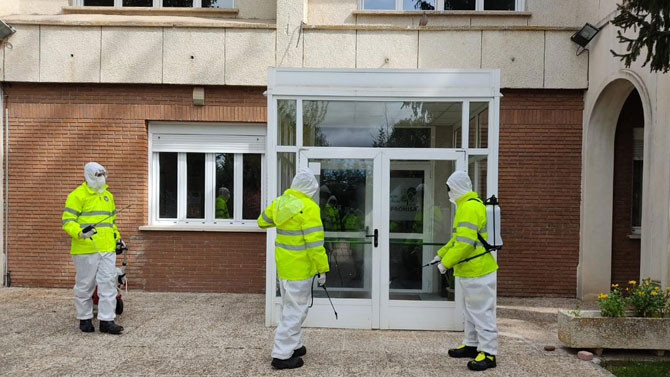 Desinfección del Centro Espíritu Santo de Pronisa.