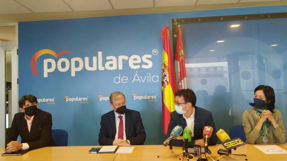 Rueda de prensa de Antonio Silván en Ávila.