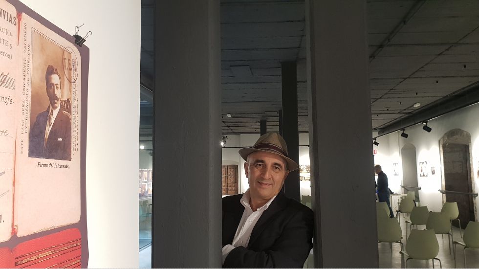 Jesús María Sanchidrián, antes de pronunciar su conferencia en Balmaseda.