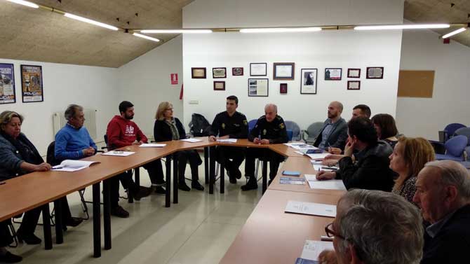 Imagen de archivo de una reunión de la FAVA.