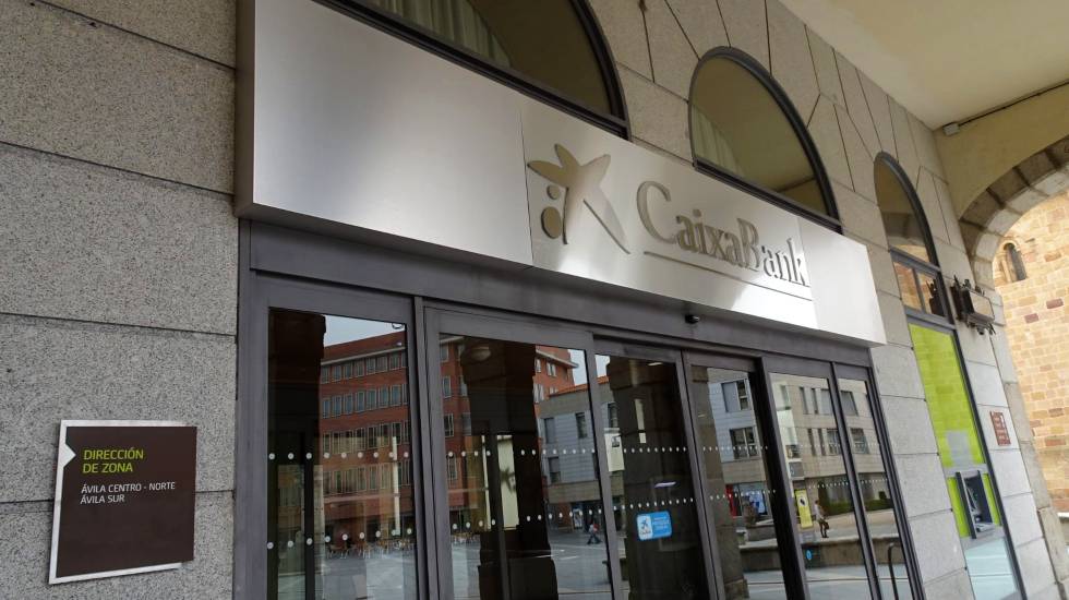 Oficina principal de CaixaBank en Ávila.