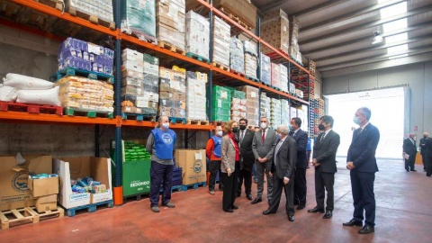 Visita de la reina Sof&iacute;a al Banco de Alimentos de &Aacute;vila.