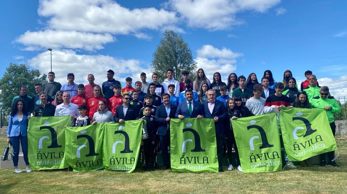 Entrega de becas de Ávila Auténtica a deportistas.