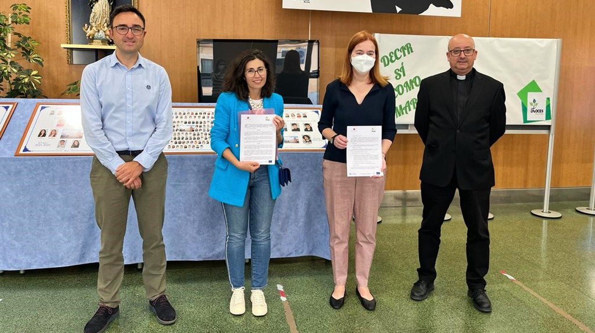 Convenio entre el Colegio Diocesano y Santa Teresa.