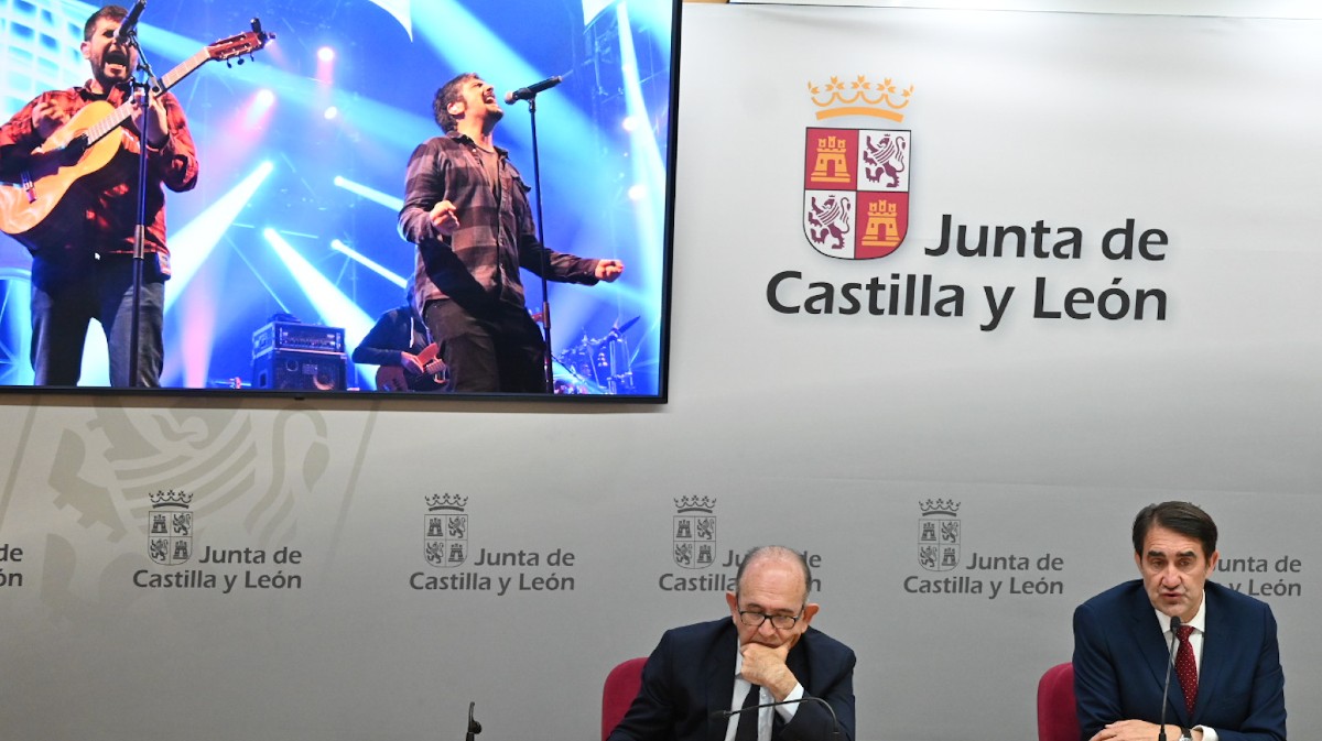 El director general de Infraestrucrturas y Sostenibilidad Ambiental, José Manuel Jiménez, y el consejero presentan Músicos en la Naturaleza.