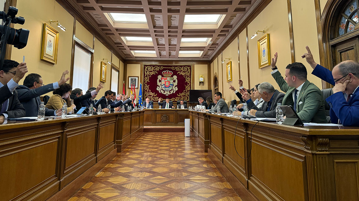 Imagen de archivo de un pleno de la Diputación.