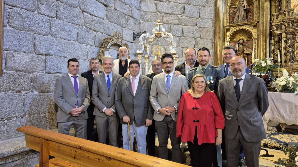 Representantes de instituciones en las fiestas en honor a La Venerable.