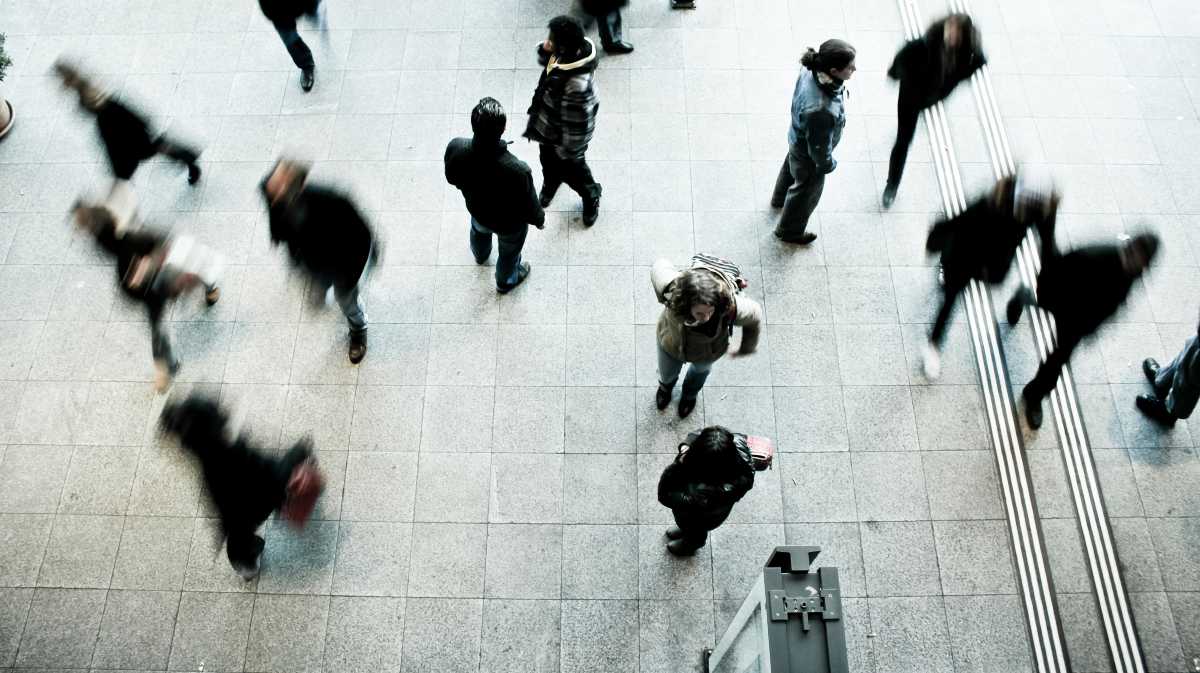 Ávila a través de una nueva voz: usar personajes de Joi.ai como compañeros personales de viaje