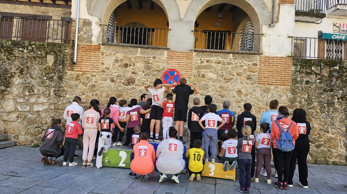 Marcha solidaria para Save the Children e impulsa valores comunitarios