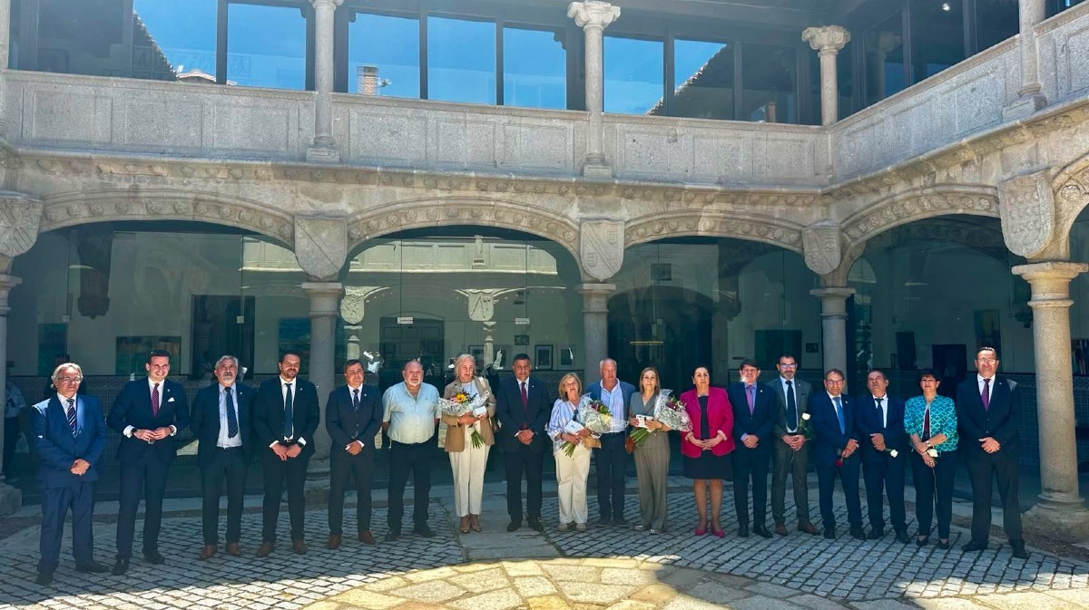 FOTOS | Homenaje a trabajadores jubilados durante la celebración de Santa Rita de Casia