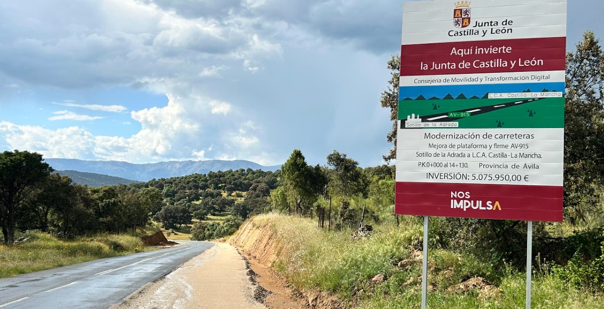 Obras en la carretera AV-915.