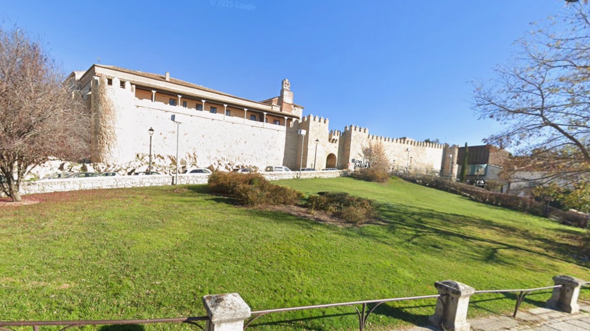 Zona ajardinada del paseo del rastro