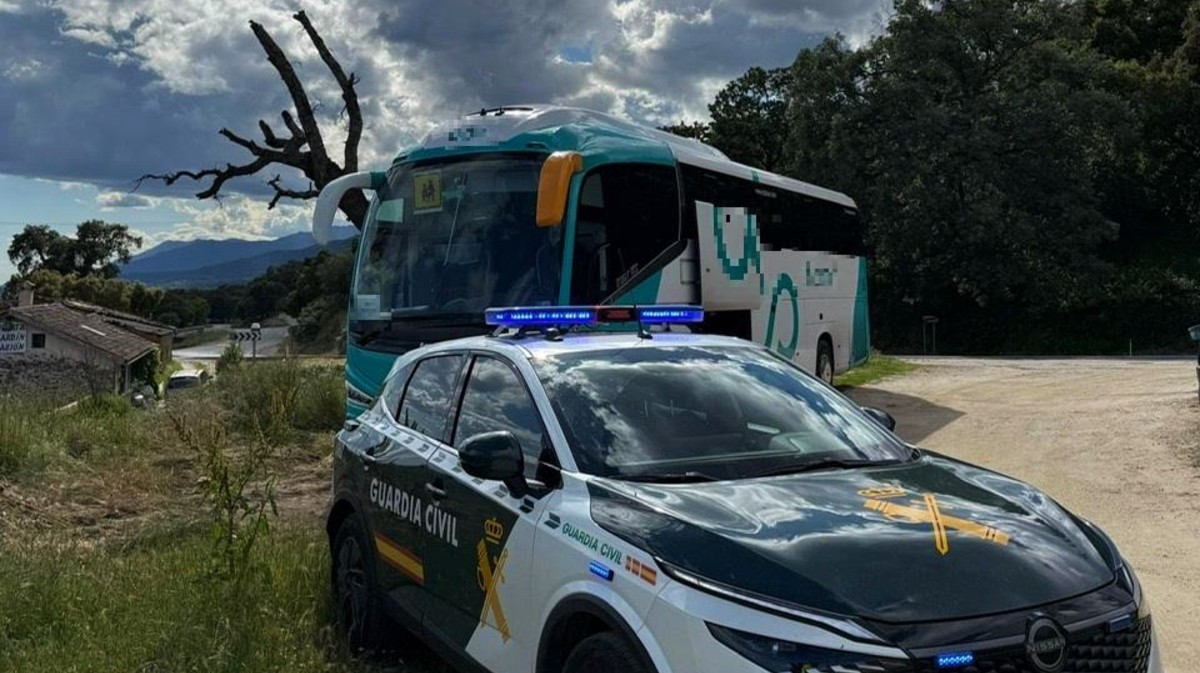 Autob&uacute;s interceptado al dar positivo en alcohol y drogas su conductor.