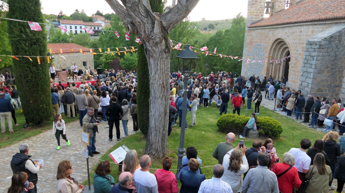 Romer&iacute;a en la ermita de San Segundo.
