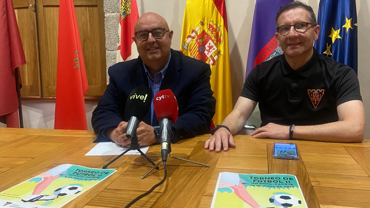 Presentaci&oacute;n del Torneo de F&uacute;tbol 11-Copa Alc&aacute;zar.