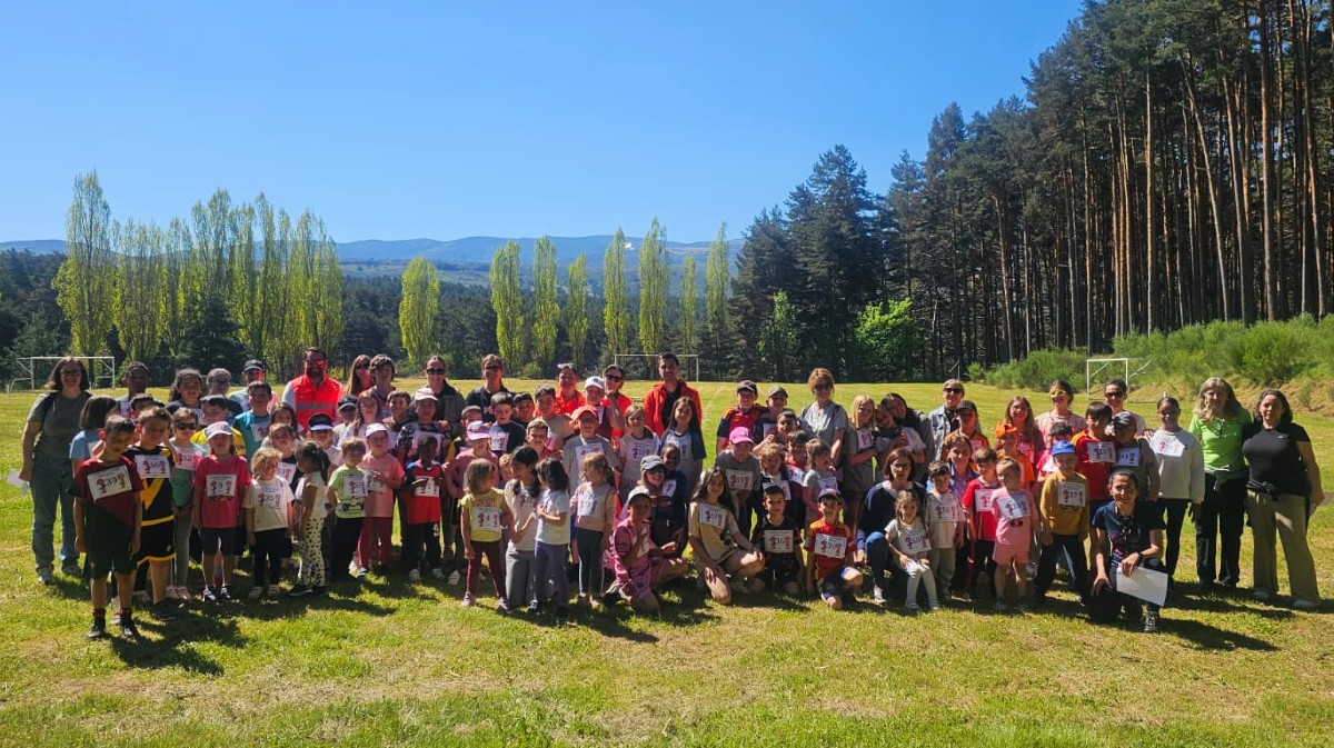Participantes en la Carrera saludable en el CRA Alto Gredos.