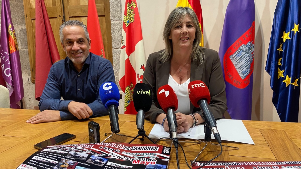 Paloma del Nogal, Tte. alcalde de Servicios Sociales, y &Aacute;ngel de Propios, Pdte. Aspaym
