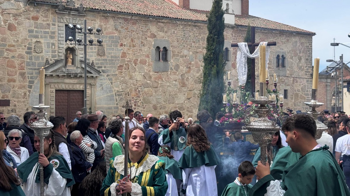 Procesi&oacute;n de la Cruz de Mayo en 2025.