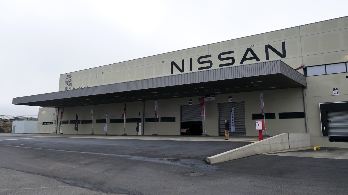 Almac&eacute;n log&iacute;stico de Nissan en &Aacute;vila.