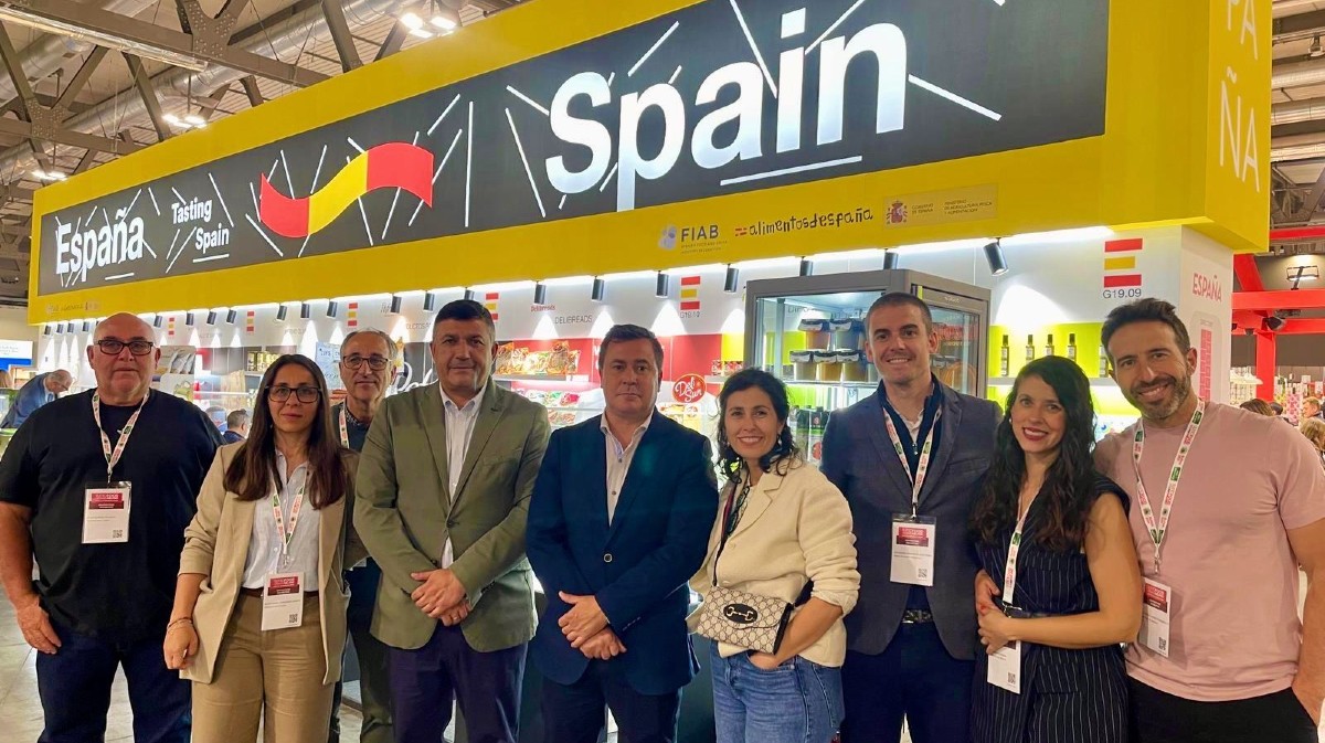 Presidente y vicepresidente de Diputación, en Milán con cuatro empresas abulenses