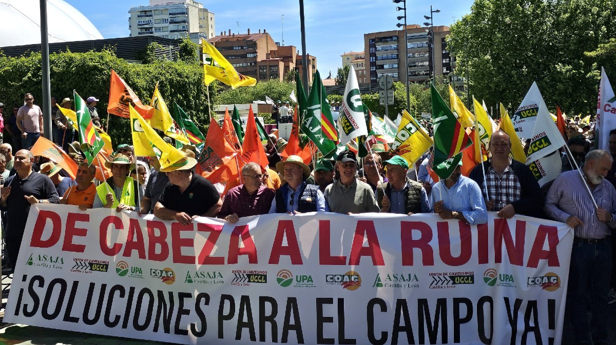Manifestaci&oacute;n del sector agrario en Valladolid.