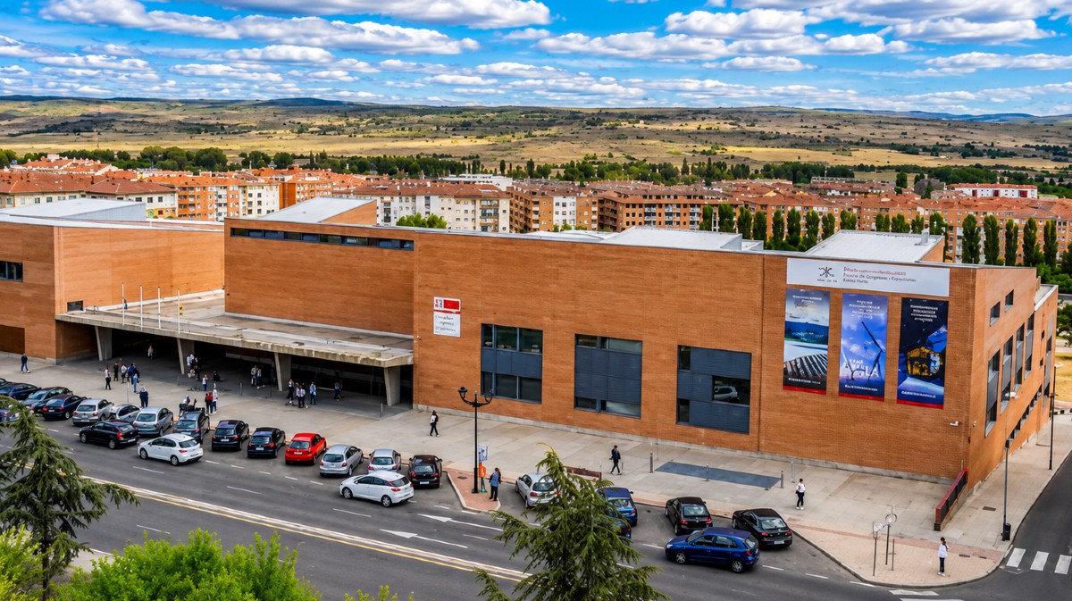 Más de 700 aspirantes se examinan en las oposiciones de la Junta para auxiliar