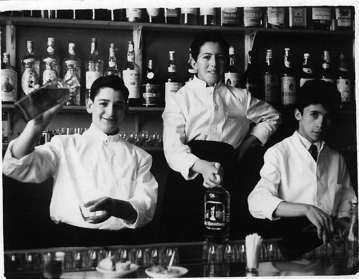 &ldquo;Casa Patas&rdquo; Telef&oacute;nica, 1965. Colec. Paco &ldquo;Pan&iacute;n&rdquo;.