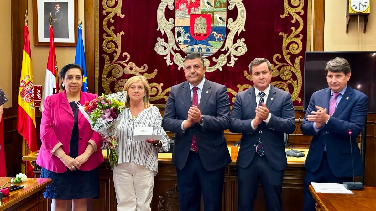 Homenaje a los trabajadores jubilados en la Diputaci&oacute;n de &Aacute;vila.