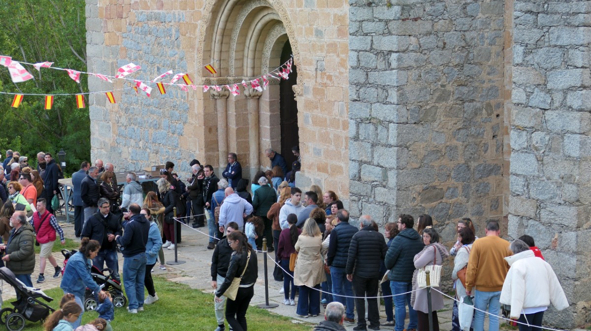 Romer&iacute;a en la ermita de San Segundo.