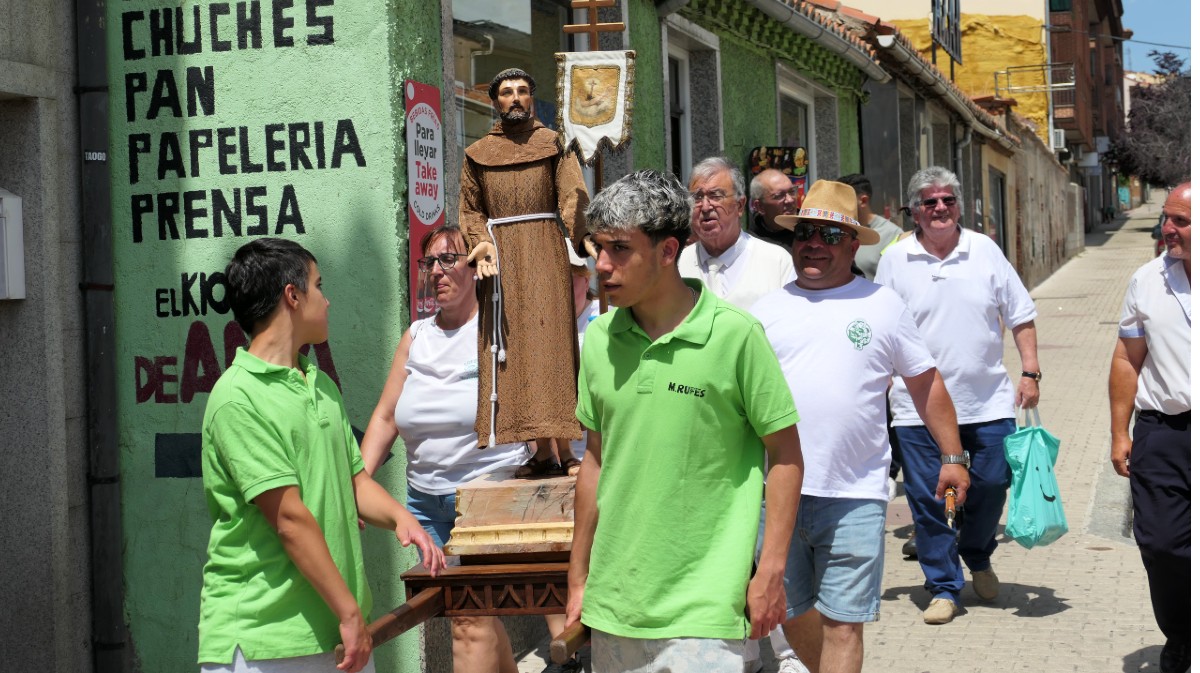 Marcha dedicada a San Francisco.