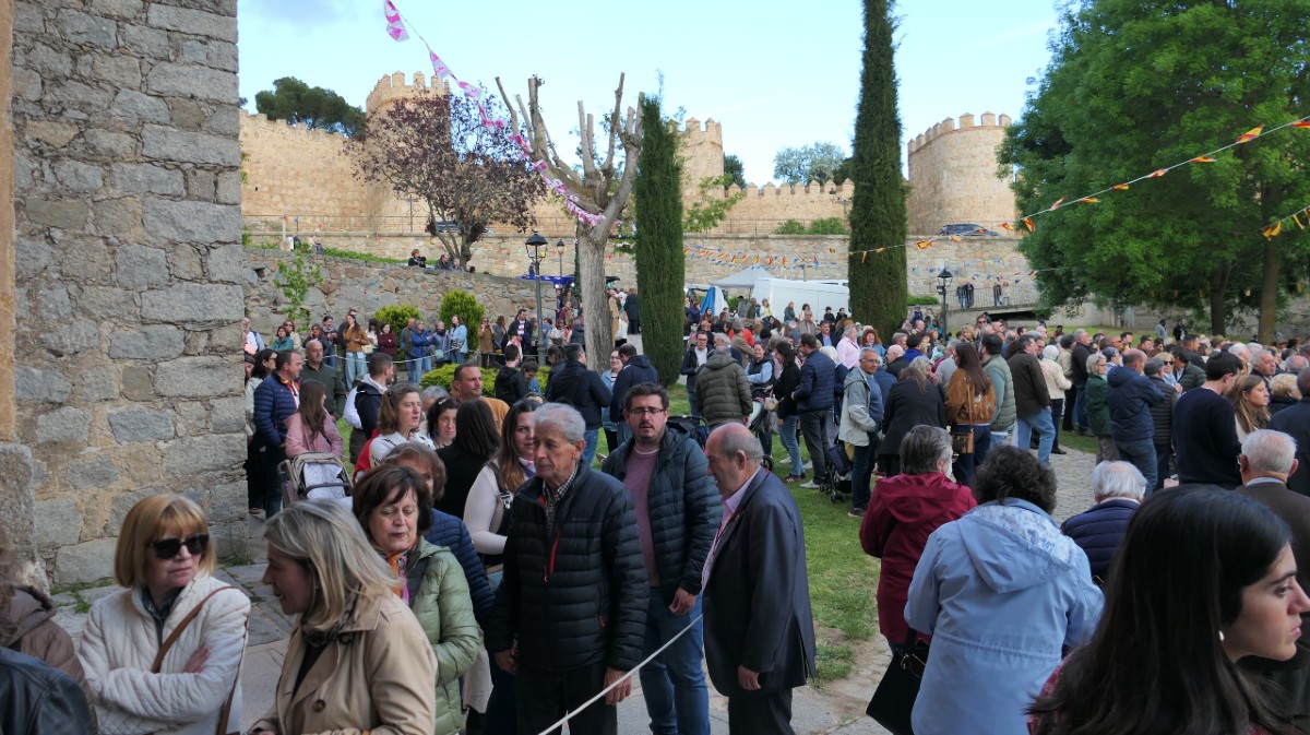 Romer&iacute;a en la ermita de San Segundo.
