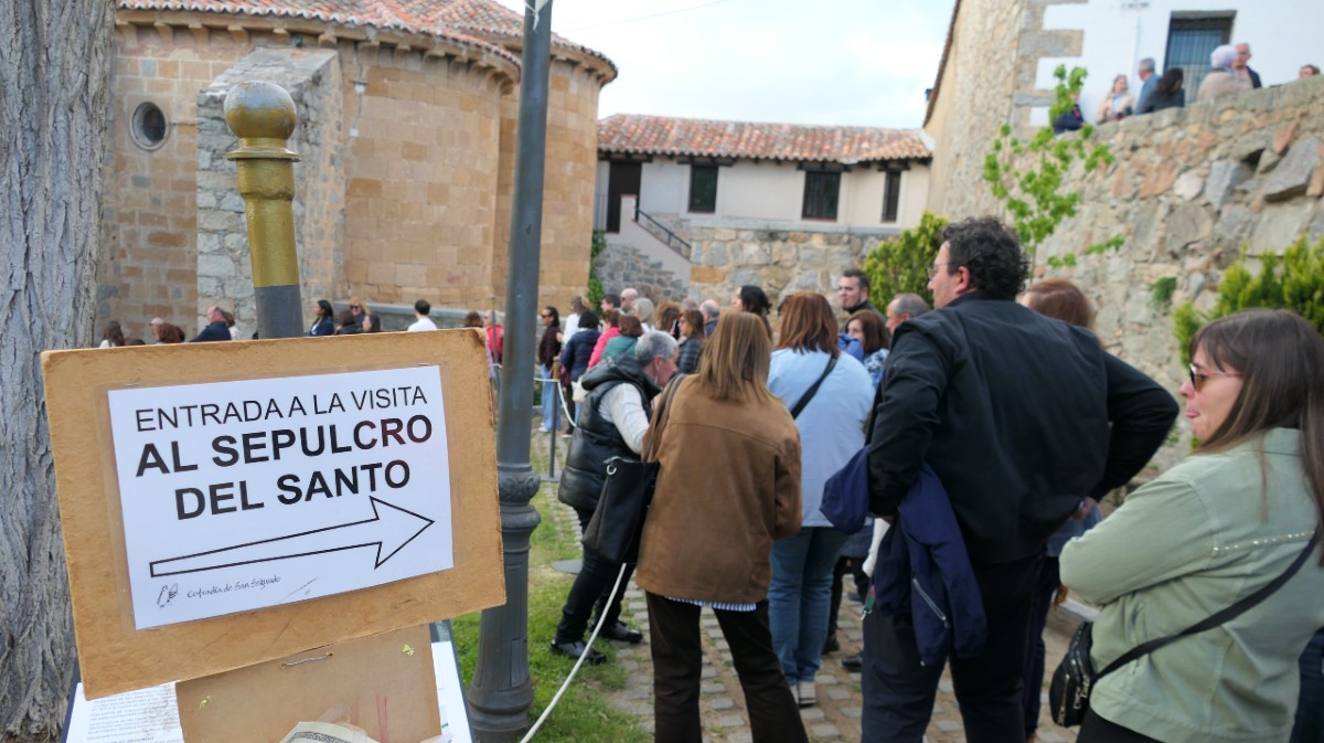 Romer&iacute;a en la ermita de San Segundo.