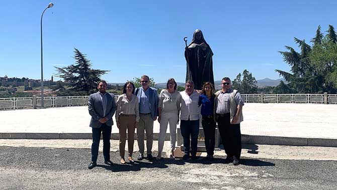 Profesores de la Universidad de Economía de Cracovia (Polonia) en la UCAV.