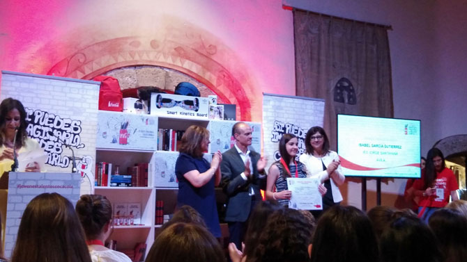 Isabel Garc&iacute;a Guti&eacute;rrez, ganadora del Certamen de Relatos de Coca-Cola