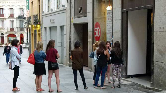 Imagen de archivo de rebajas de verano.